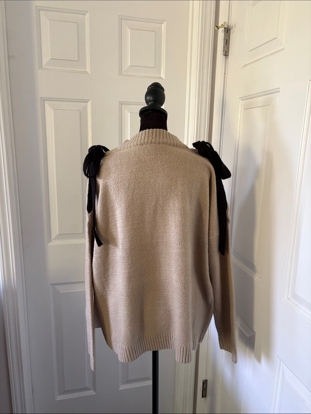 Lumiere’s Beige Cold-Shoulder Knit Sweater with Black Tie Details - Picture 6 of 13